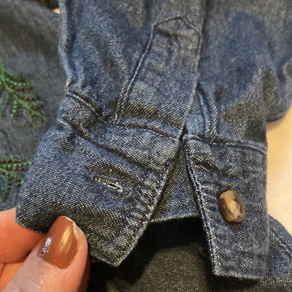 Bobbie Brooks holiday button down shirt size L12/14 - Picture 4 of 8